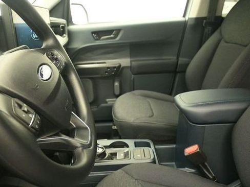 New 2026 Ford Maverick XL FWD image 19