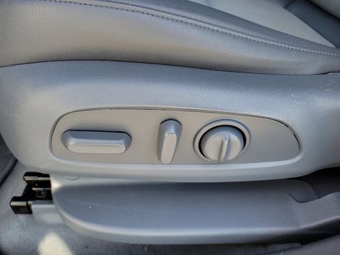 Used 2022 Chevrolet Blazer LT image 15