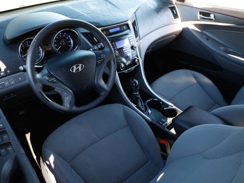 Used 2013 Hyundai Sonata GLS w/ Popular Equipment Pkg image 4