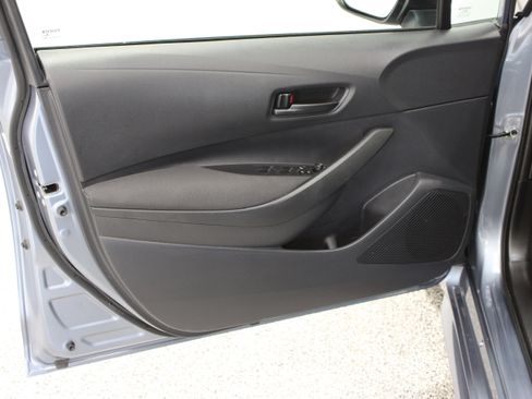 Used 2026 Toyota Corolla LE FWD image 11