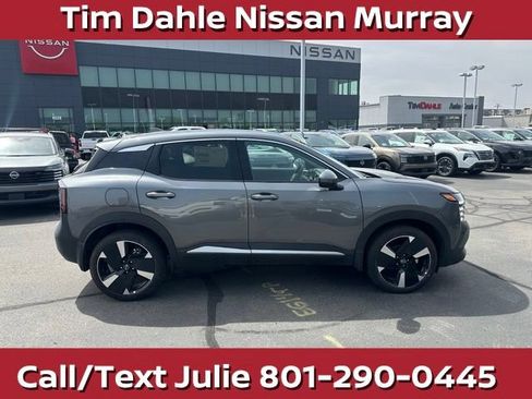 Used 2025 Nissan Kicks SR w/ Illumination Package AWD/4WD image 13