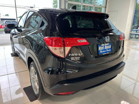 Used 2017 Honda HR-V EX image 10