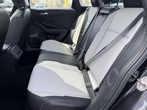 Used 2020 Volkswagen Jetta R-Line image 9