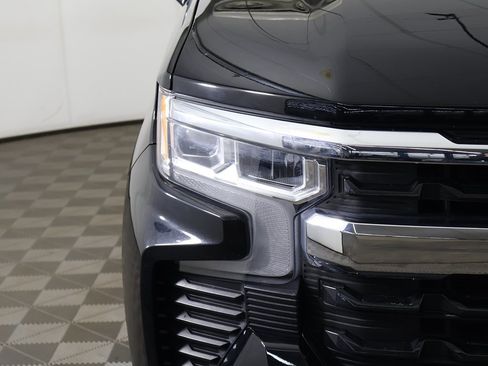 Used 2024 Chevrolet Silverado 1500 LT image 12