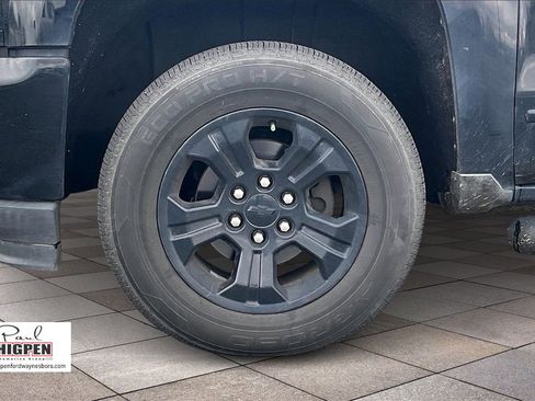 Used 2018 Chevrolet Silverado 1500 LTZ Z71 w/ Midnight Edition image 9