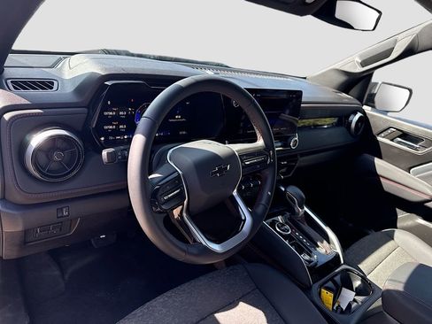 Used 2024 Chevrolet Colorado Z71 w/ Advanced Trailering Package image 9