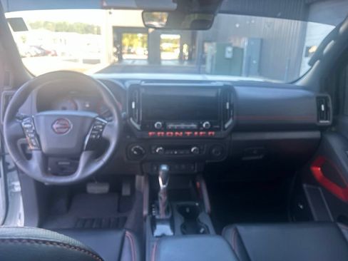 Certified 2025 Nissan Frontier PRO-4X w/ Pro Premium Package AWD/4WD image 30