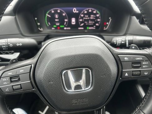 Used 2025 Honda Accord EX-L image 7