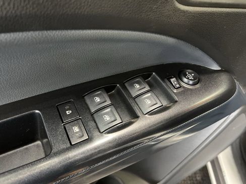 Used 2020 Chevrolet Colorado Z71 AWD/4WD image 4