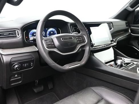 Used 2022 Jeep Wagoneer Series II AWD/4WD image 21