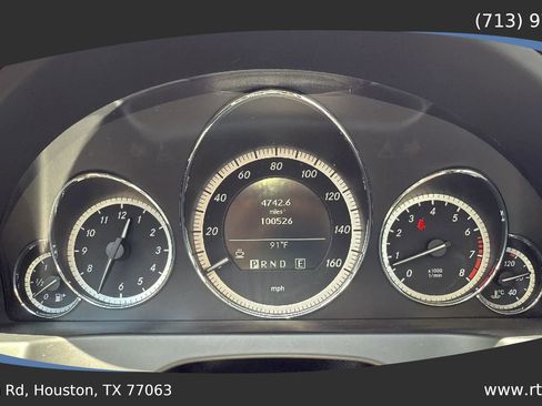 Used 2011 Mercedes-Benz E 550 Coupe image 36