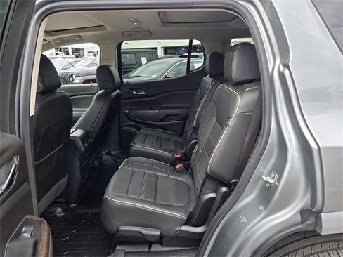 Certified 2023 GMC Acadia Denali w/ Denali Ultimate Package image 14