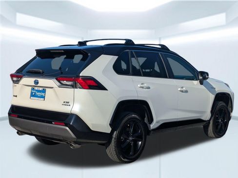 Used 2021 Toyota RAV4 XSE AWD/4WD image 5