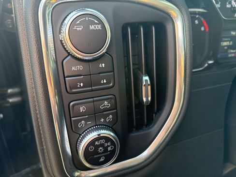 Used 2022 GMC Sierra 2500 AT4 image 30