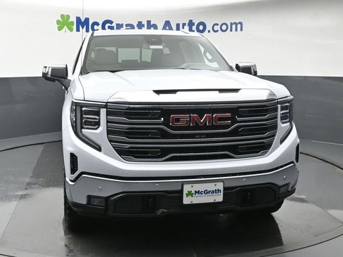 New 2026 GMC Sierra 1500 SLT AWD/4WD image 4
