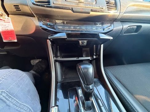 Used 2016 Honda Accord Sport image 13