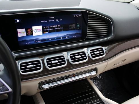 Used 2024 Mercedes-Benz GLE 450e 4MATIC w/ Warmth & Comfort Package image 18