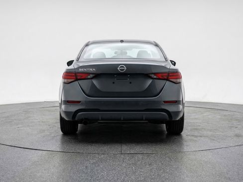 Used 2025 Nissan Sentra SV image 7