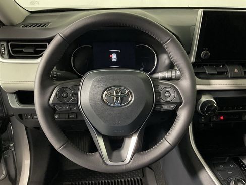 New 2025 Toyota RAV4 XLE image 24