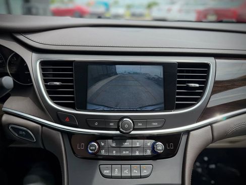 Used 2018 Buick LaCrosse Premium w/ Driver Confidence Package #2 FWD image 14