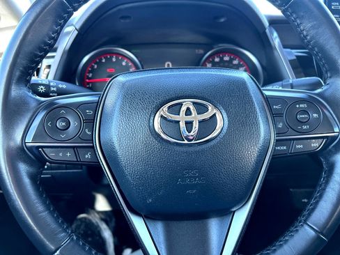 Used 2023 Toyota Camry XSE image 10