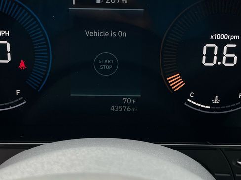 Used 2024 Hyundai Kona SEL image 15