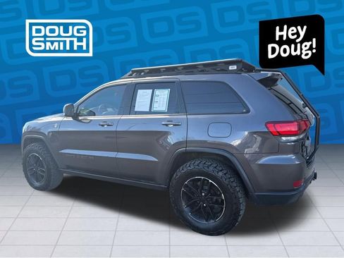 Used 2020 Jeep Grand Cherokee Trailhawk w/ Trailhawk Luxury Group image 2