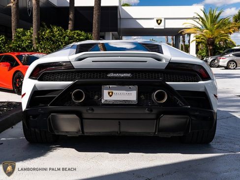 Used 2021 Lamborghini Huracan EVO image 4