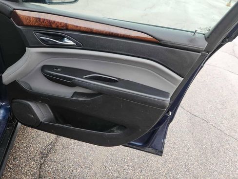 Used 2010 Cadillac SRX 2WD image 17