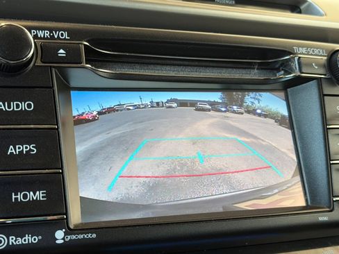 Used 2015 Toyota RAV4 XLE AWD/4WD image 18