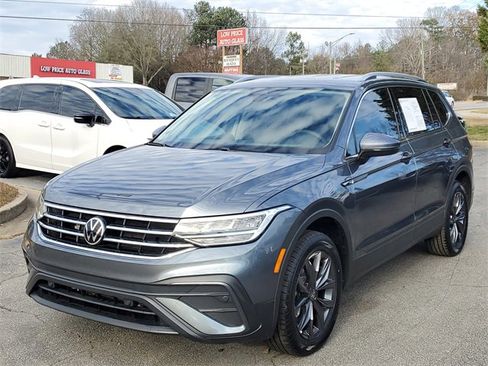 Certified 2023 Volkswagen Tiguan SE image 36