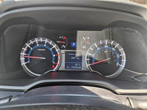 Used 2018 Toyota 4Runner Limited AWD/4WD image 43