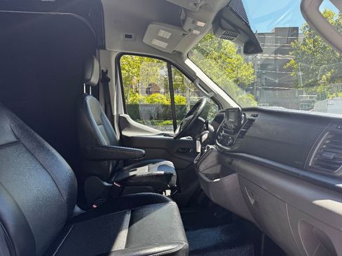 Used 2023 Ford Transit 250 Medium Roof AWD w/ Load Area Protection Package image 15