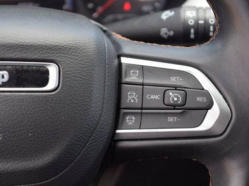 Used 2022 Jeep Compass Limited AWD/4WD image 7