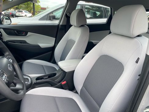 Used 2022 Hyundai Kona SE FWD image 27