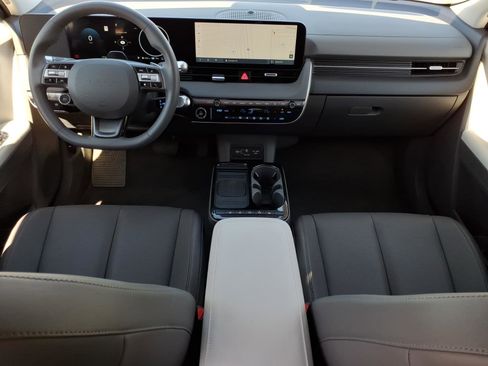 Certified 2025 Hyundai Ioniq 5 SEL RWD image 16