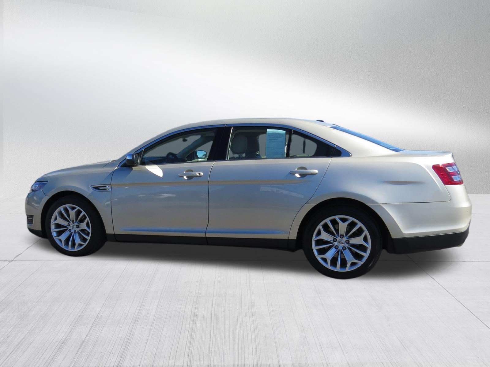 Used 2017 Ford Taurus Limited AWD/4WD image 6