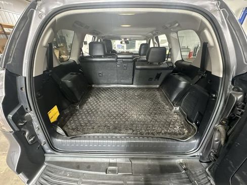 Used 2016 Lexus GX 460 w/ Premium Package AWD/4WD image 26