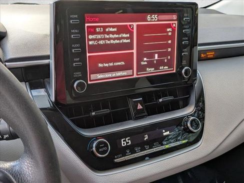 Used 2020 Toyota Corolla LE image 13