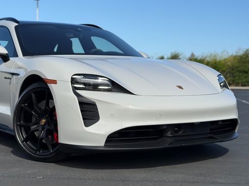 Used 2023 Porsche Taycan GTS AWD/4WD image 4
