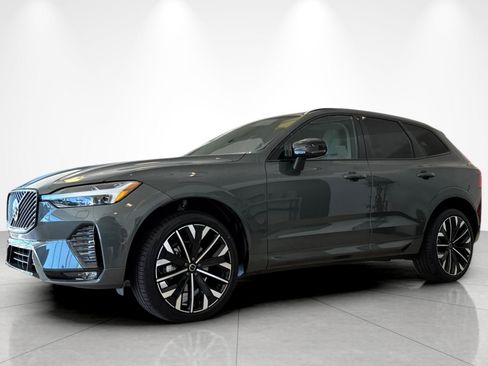 New 2026 Volvo XC60 B5 Ultra w/ Climate Package image 2