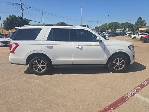 Used 2020 Ford Expedition XLT RWD image 6