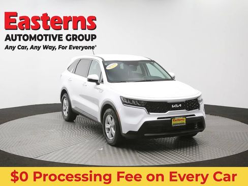 Used 2023 Kia Sorento LX FWD image 46