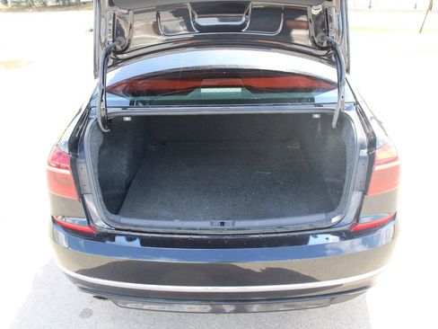 Used 2018 Volkswagen Passat 2.0T R-Line image 7