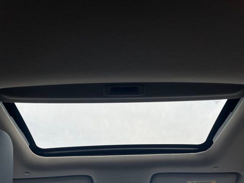 New 2026 Honda HR-V EX-L image 18