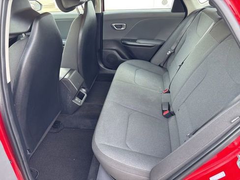 Used 2025 Kia K4 LXS image 24