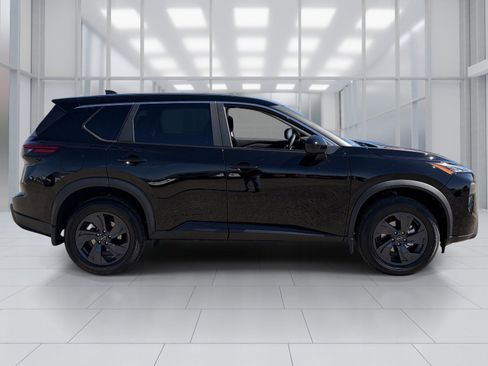 New 2026 Nissan Rogue SV w/ Cold Weather Package FWD image 7