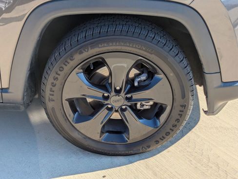 Used 2019 Jeep Compass Altitude image 29