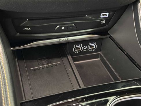 Used 2021 Chrysler Pacifica Pinnacle image 70