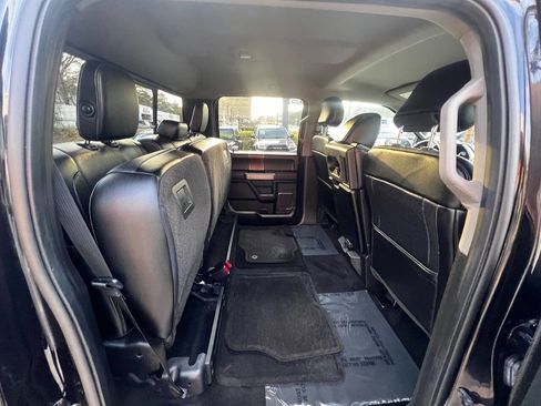 Used 2017 Ford F150 Lariat image 11